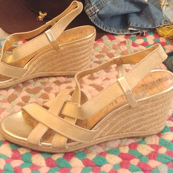 Merona gold strappy espadrilles - Picture 3 of 6